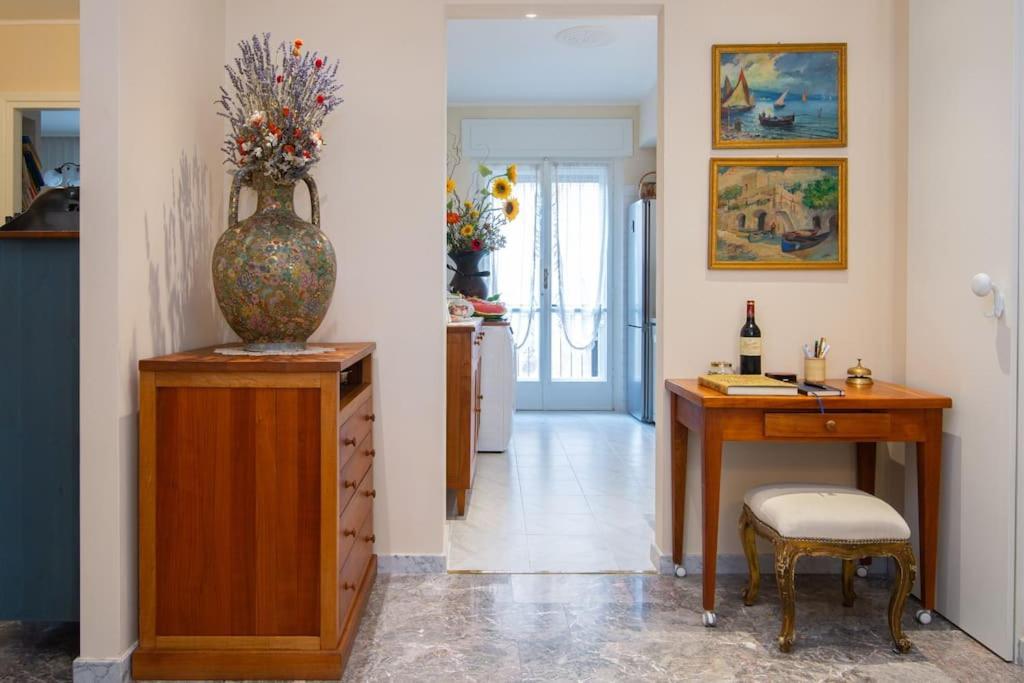 Nel Salotto Di Trieste